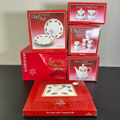 LOT 19L: Christmas Themed Kitchen Decor, China, Glass & More - Gorham, Sakura, Spectrum & More
