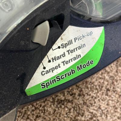 LOT 41L: Hoover Floor Finishing Machine Model F7458900