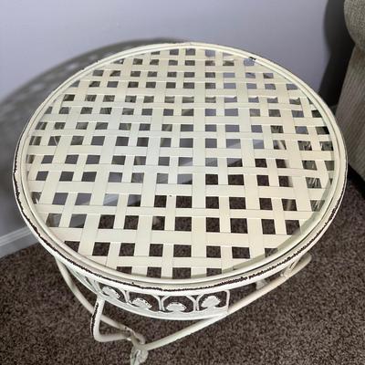 LOT 45L: Home Decor - 2 Table Lamps w/ Wrought Iron Plant Stand