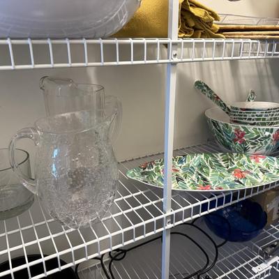 LOT 64K: Large Pantry Closet Clearout!