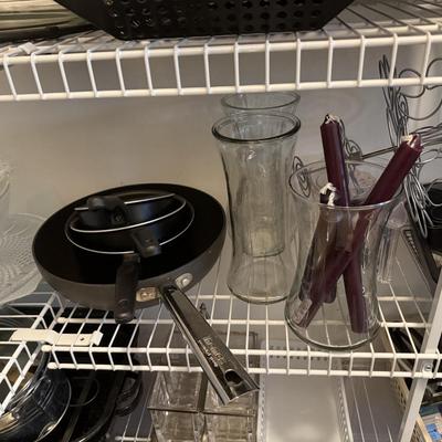 LOT 64K: Large Pantry Closet Clearout!