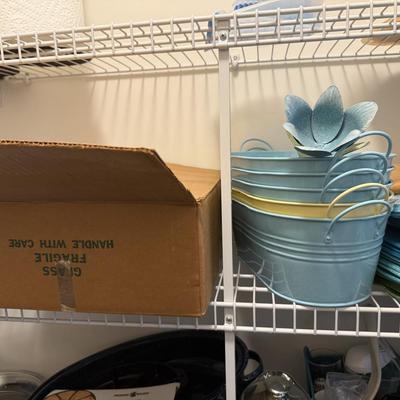 LOT 64K: Large Pantry Closet Clearout!