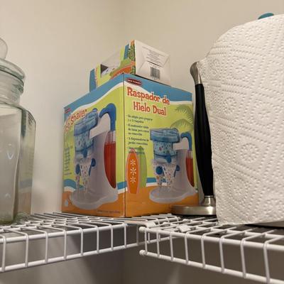 LOT 64K: Large Pantry Closet Clearout!