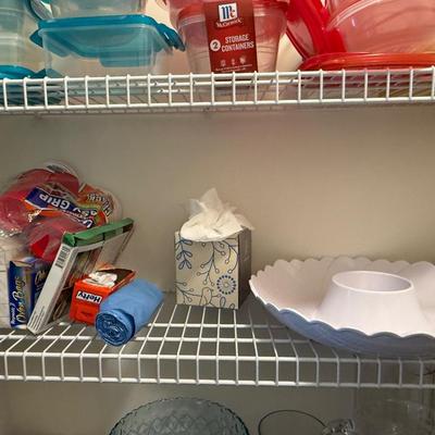 LOT 64K: Large Pantry Closet Clearout!