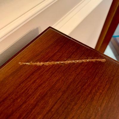 LOT 78 D: Hutch & Extendable Sideboard