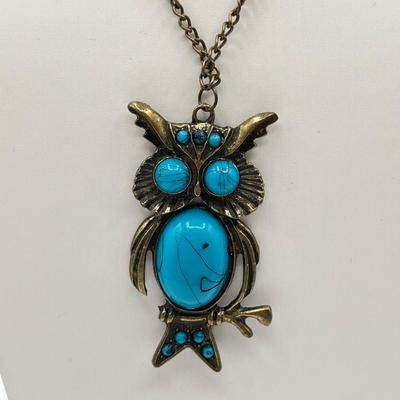 LOT 93J: Necklace, Bracelet and Earrings Set + Owl Pendant