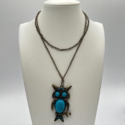 LOT 93J: Necklace, Bracelet and Earrings Set + Owl Pendant