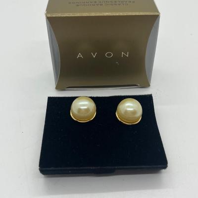LOT 146J: Collection of Faux Pearl Avon Jewelry