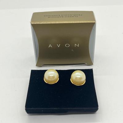 LOT 146J: Collection of Faux Pearl Avon Jewelry
