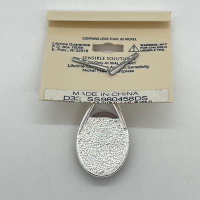 LOT 147J: Assortment of Unique Jewelry: Necklaces, Earrings and More!