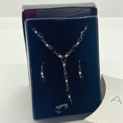 LOT 150J: Avon Jewelry in Original Boxes