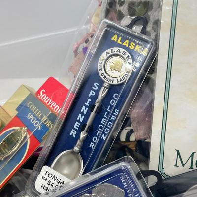 LOT 152J: Miscellaneous Jewelry and More, Including Broken and Unmatched Items for Craft or Repair