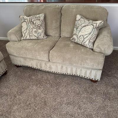 LOT 171L: Ashley Furniture Couch w/ Matching Love Seat