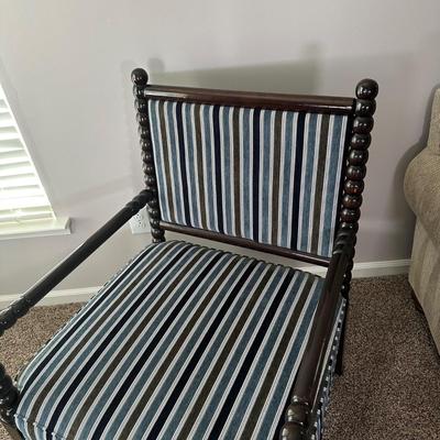 LOT 173L: Beautiful Wooden Accent Chair