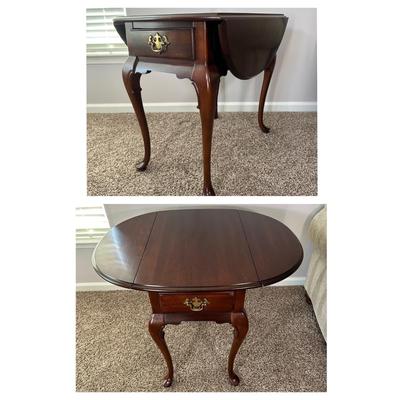 LOT 175L: Pair Of Vintage Hammary Drop Leaf Tables