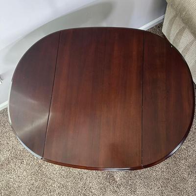 LOT 175L: Pair Of Vintage Hammary Drop Leaf Tables