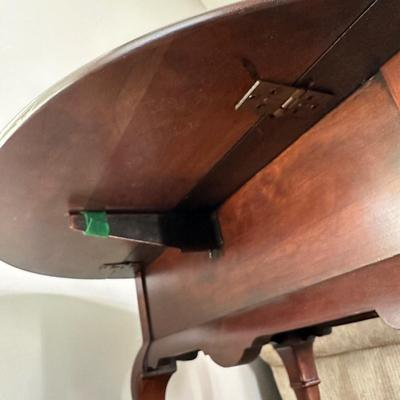 LOT 175L: Pair Of Vintage Hammary Drop Leaf Tables