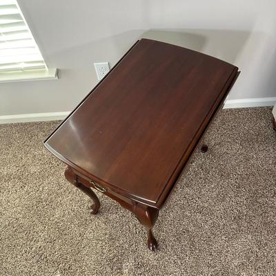 LOT 175L: Pair Of Vintage Hammary Drop Leaf Tables