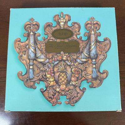 LOT 181L: Avon Decorative Plate Collection - Mrs. P.F.E. Albee Seasons Portrait Plates & Avon Anniversary Commemorative Plates