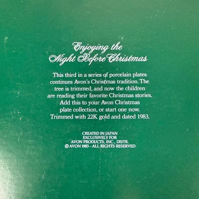 LOT 182L: Vintage Avon Christmas Memories Series Plates w/ Boxes - 1981-1984