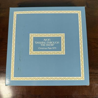 LOT 183L: Vintage Avon Christmas Plates w/ Boxes - 1975-1979