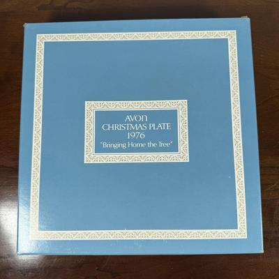 LOT 183L: Vintage Avon Christmas Plates w/ Boxes - 1975-1979