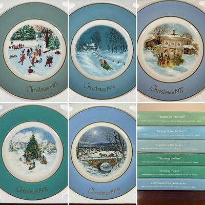 LOT 183L: Vintage Avon Christmas Plates w/ Boxes - 1975-1979