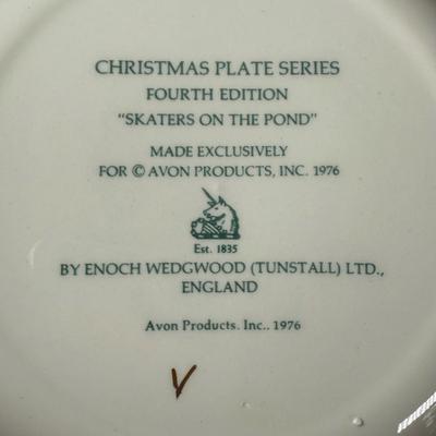 LOT 183L: Vintage Avon Christmas Plates w/ Boxes - 1975-1979