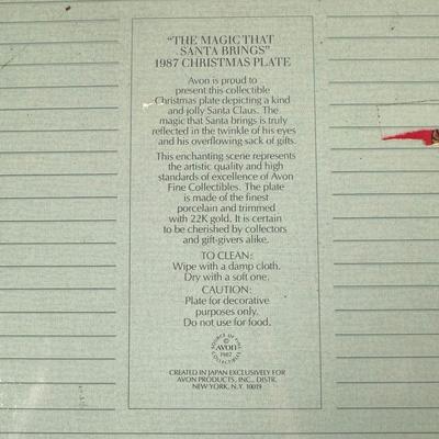 LOT 184L: Avon Christmas Plates w/ Boxes 1987-1993