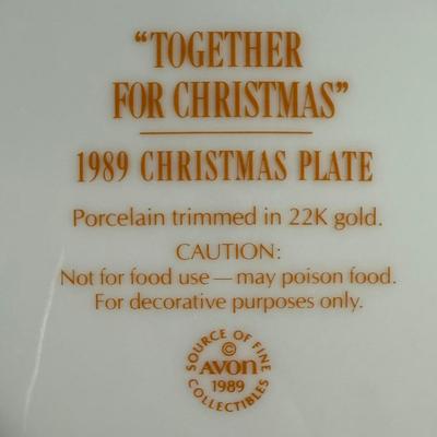 LOT 184L: Avon Christmas Plates w/ Boxes 1987-1993