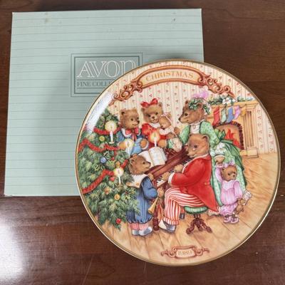 LOT 184L: Avon Christmas Plates w/ Boxes 1987-1993