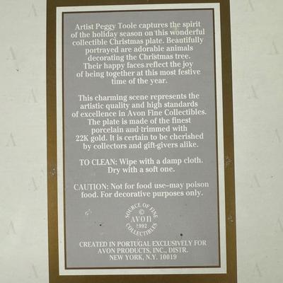 LOT 184L: Avon Christmas Plates w/ Boxes 1987-1993