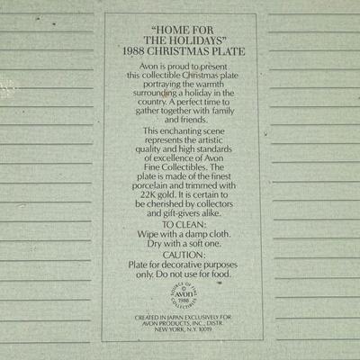 LOT 184L: Avon Christmas Plates w/ Boxes 1987-1993