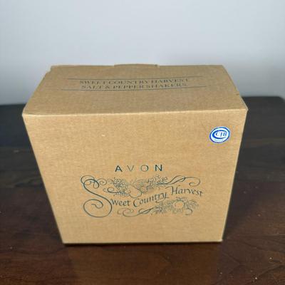 LOT 185L: Avon - Vintage Christmas Plates, Sweet Country Harvest S&P Shakers & Country Den Ceramic Tankard - all w/ Boxes