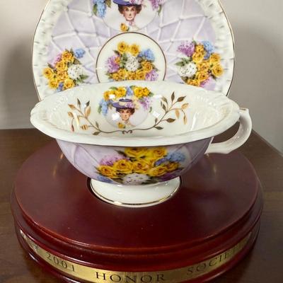 LOT 186L: Avon Honor Society Mrs. P.F.E. Albee Commemorative Tea Cup & Saucer Sets w/ Boxes - 1998-2001, 2004