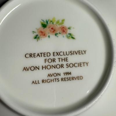 LOT 187L: Avon Honor Society Mrs. P.F.E. Albee Commemorative Tea Cup & Saucer Sets w/ Boxes - 1991, 1994-1997