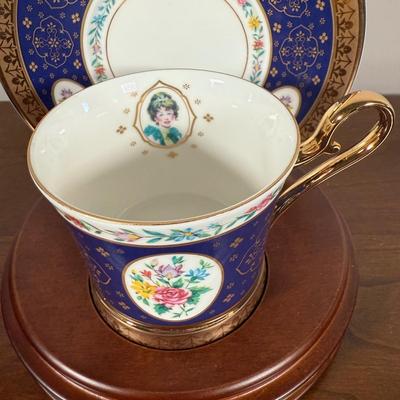 LOT 187L: Avon Honor Society Mrs. P.F.E. Albee Commemorative Tea Cup & Saucer Sets w/ Boxes - 1991, 1994-1997