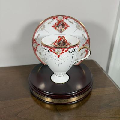 LOT 187L: Avon Honor Society Mrs. P.F.E. Albee Commemorative Tea Cup & Saucer Sets w/ Boxes - 1991, 1994-1997