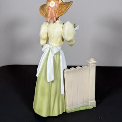 LOT 191D: Avon President’s Club Mrs. Albee Awards in Boxes 2003-2014