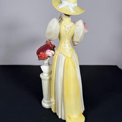 LOT 191D: Avon President’s Club Mrs. Albee Awards in Boxes 2003-2014