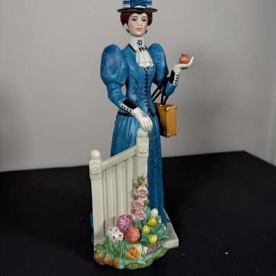 LOT 191D: Avon President’s Club Mrs. Albee Awards in Boxes 2003-2014