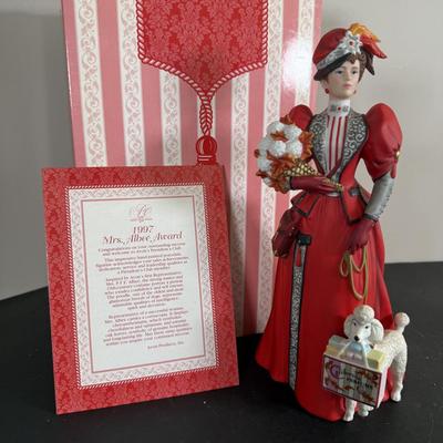 LOT 192D: Avon President’s Club Mrs. Albee Awards in Boxes 1990, 1994, 1996-2002