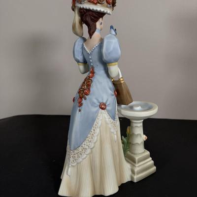 LOT 192D: Avon President’s Club Mrs. Albee Awards in Boxes 1990, 1994, 1996-2002