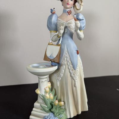 LOT 192D: Avon President’s Club Mrs. Albee Awards in Boxes 1990, 1994, 1996-2002