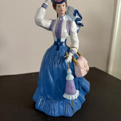 LOT 192D: Avon President’s Club Mrs. Albee Awards in Boxes 1990, 1994, 1996-2002