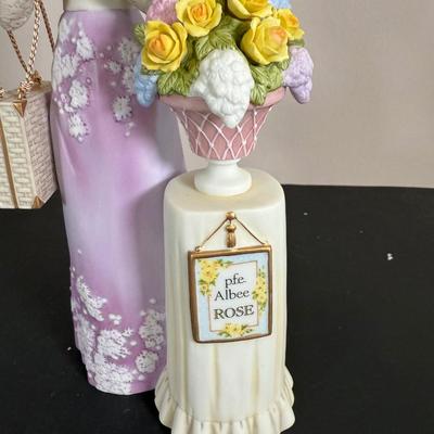 LOT 192D: Avon President’s Club Mrs. Albee Awards in Boxes 1990, 1994, 1996-2002