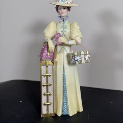 LOT 192D: Avon President’s Club Mrs. Albee Awards in Boxes 1990, 1994, 1996-2002