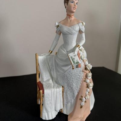 LOT 193D: Avon President’s Club Mrs. Albee Awards in Boxes 1996, 1988, 1991-1993