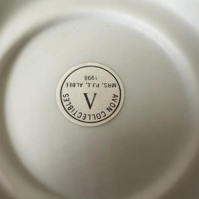 LOT 195D: Avon Mini Mrs PFE Albee Figurines w/ Cloche Displays & Boxes 1995-2000