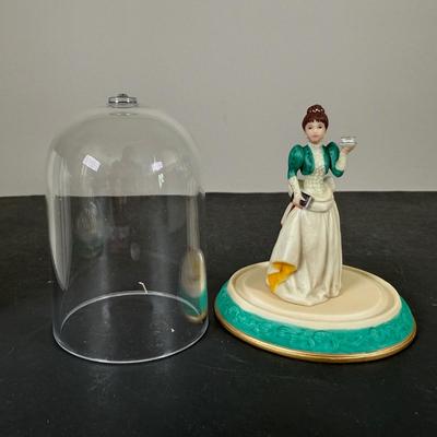 LOT 195D: Avon Mini Mrs PFE Albee Figurines w/ Cloche Displays & Boxes 1995-2000